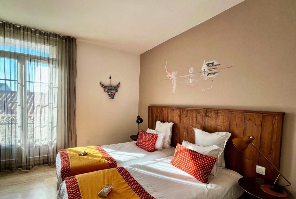 hotel-saint-louis-camargue-chambre-famille